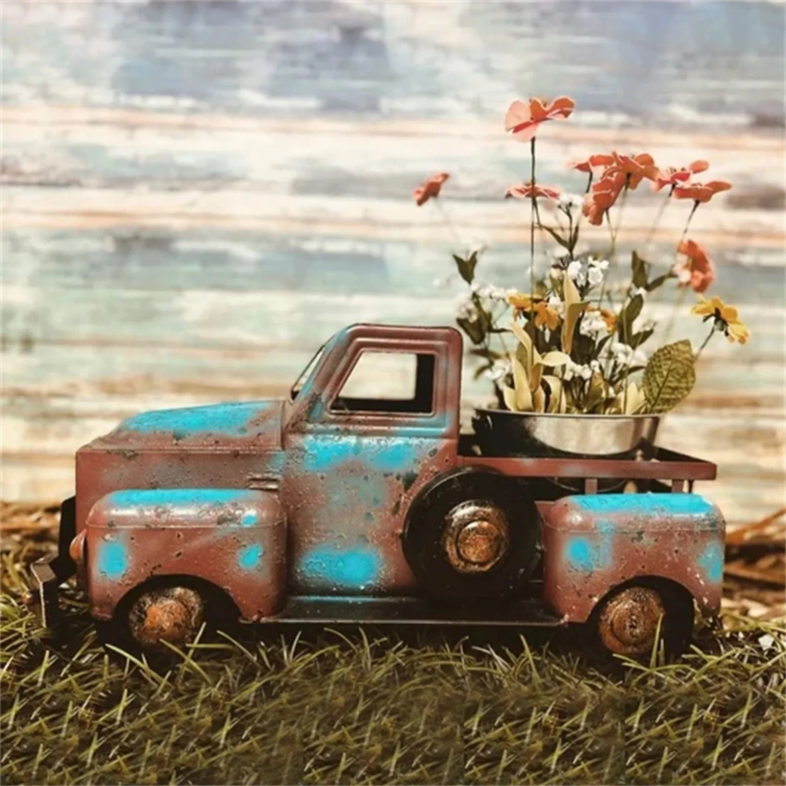 Rusty Roadster™ - Vintage Truck Pot